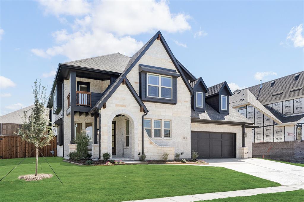 3305 Lakeland Lane