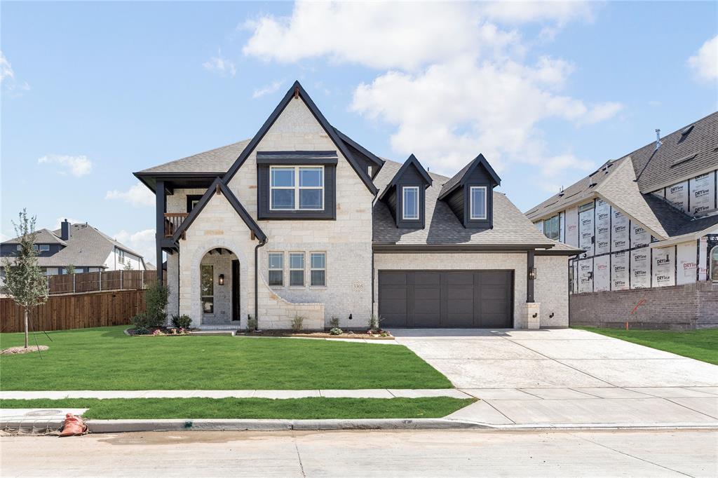 3305 Lakeland Lane