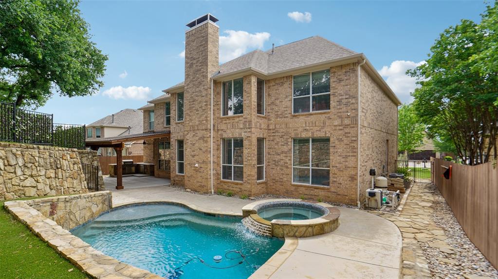 4921 Bob Wills Drive