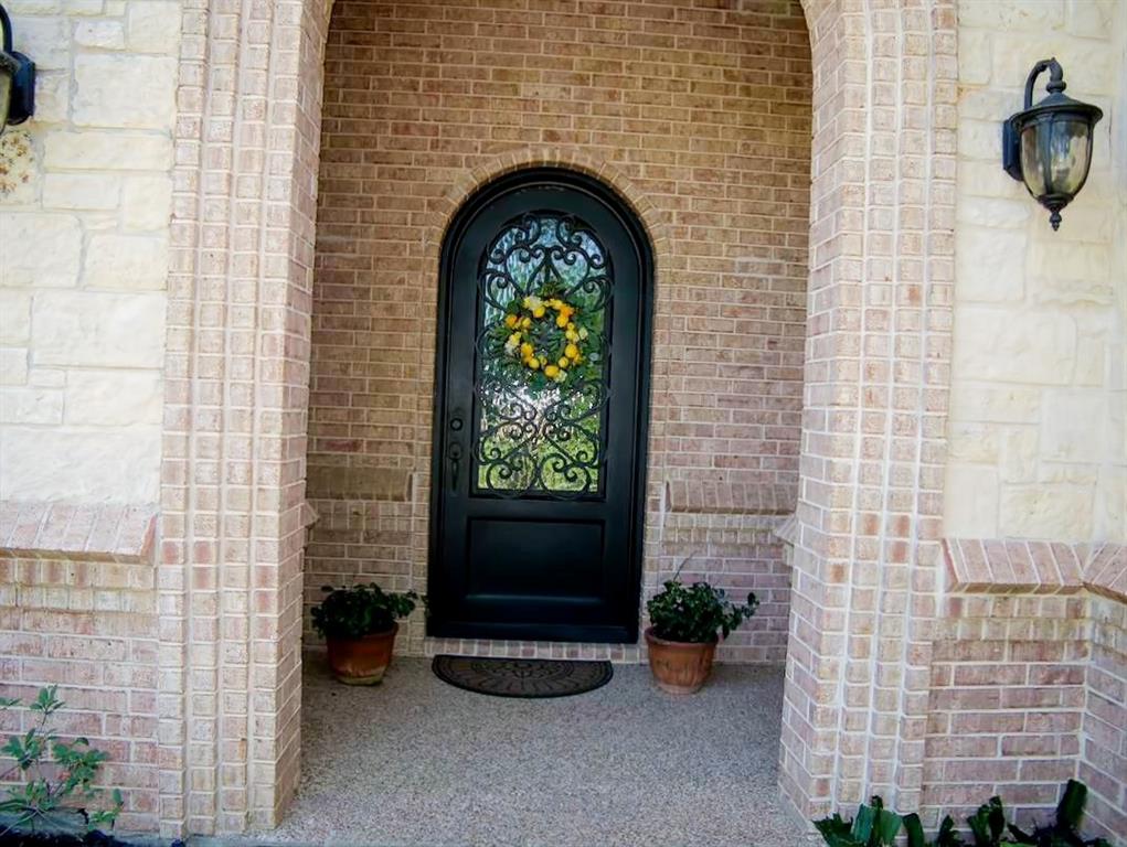 2310 Castle Creek Drive