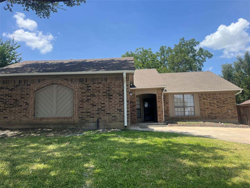 Photo of 2621 Independence Drive, Mesquite, TX 75150 (MLS # 21345141)