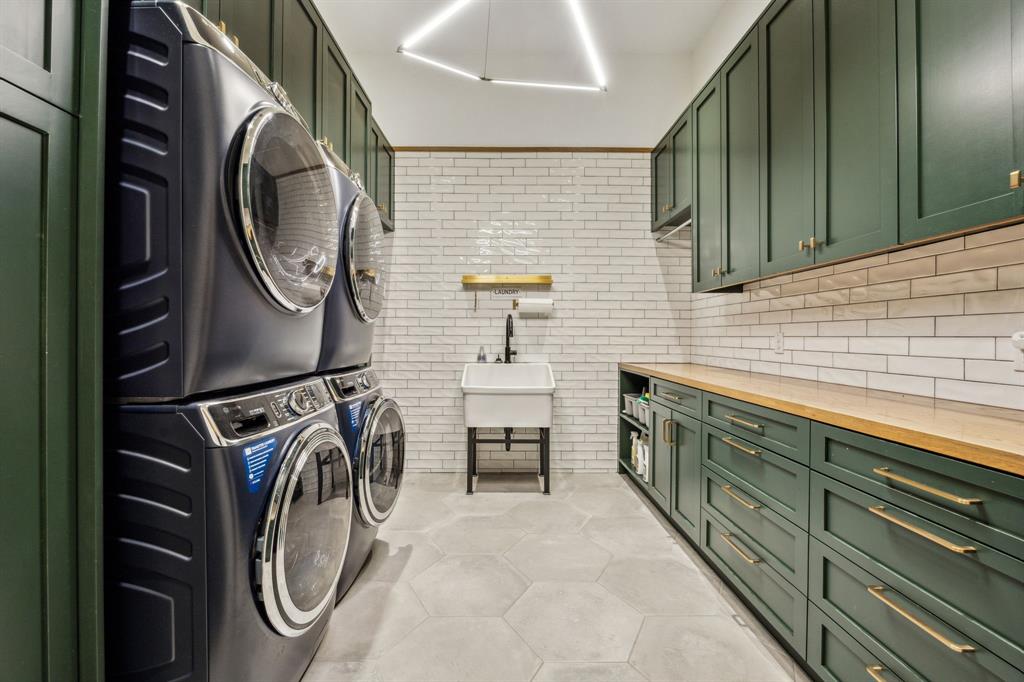 Moss Farms - Residential