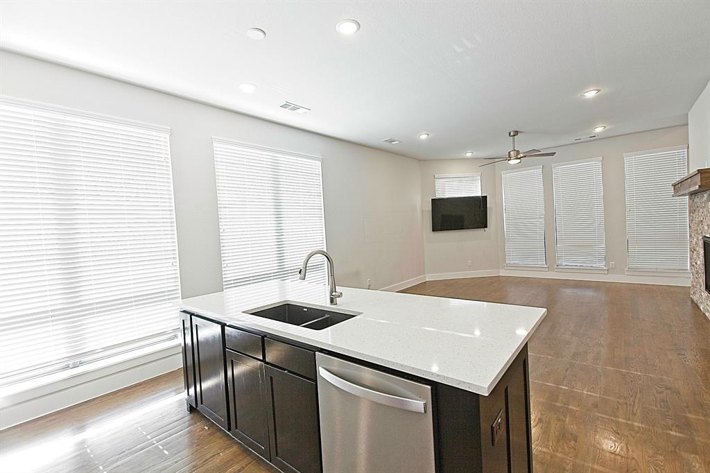 Dallas, Texas 75204, United States, 3 Bedrooms Bedrooms, ,3 BathroomsBathrooms,Residential,Active,242397