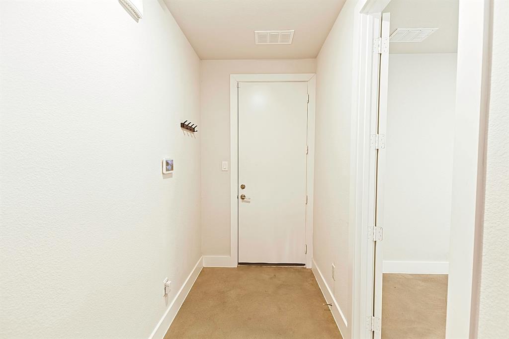 Dallas, Texas 75204, United States, 3 Bedrooms Bedrooms, ,3 BathroomsBathrooms,Residential,Active,242397