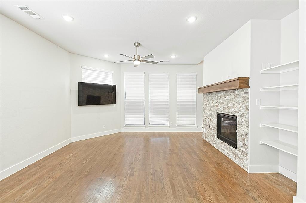 Dallas, Texas 75204, United States, 3 Bedrooms Bedrooms, ,3 BathroomsBathrooms,Residential,Active,242397