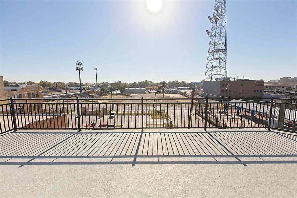 Dallas, Texas 75204, United States, 3 Bedrooms Bedrooms, ,3 BathroomsBathrooms,Residential,Active,242397