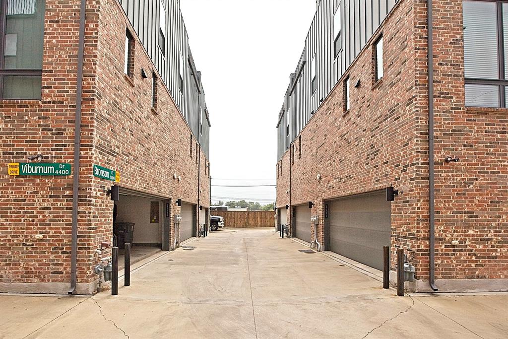 Dallas, Texas 75204, United States, 3 Bedrooms Bedrooms, ,3 BathroomsBathrooms,Residential,Active,242397