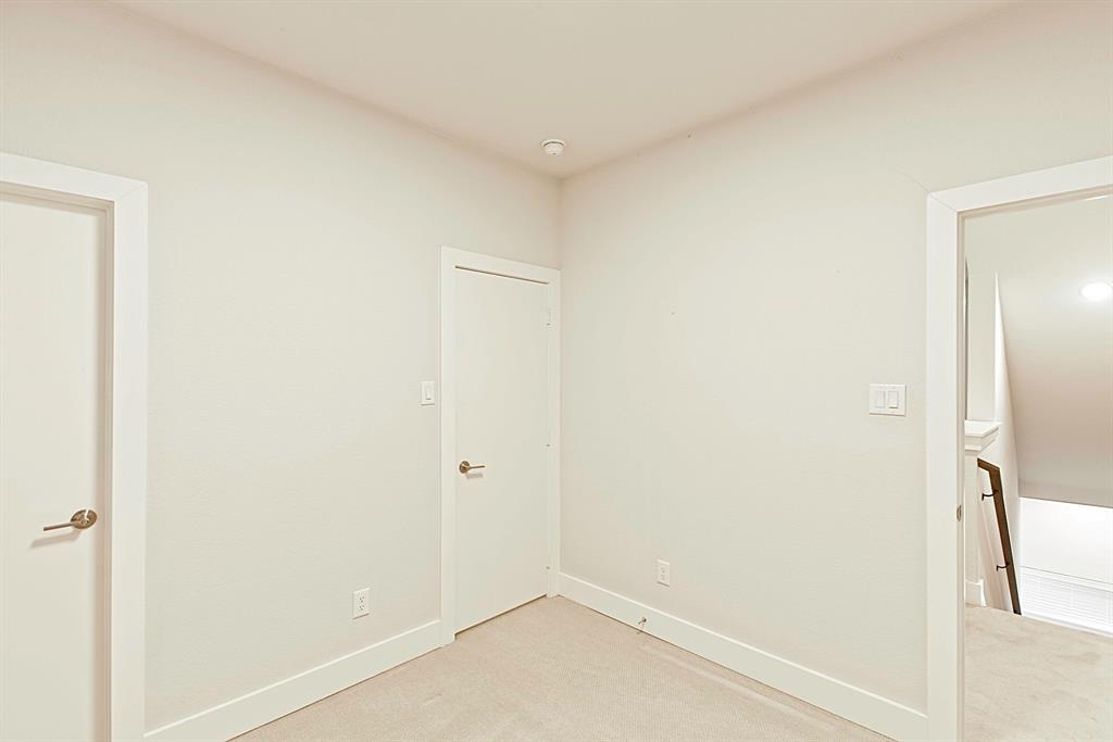 Dallas, Texas 75204, United States, 3 Bedrooms Bedrooms, ,3 BathroomsBathrooms,Residential,Active,242397