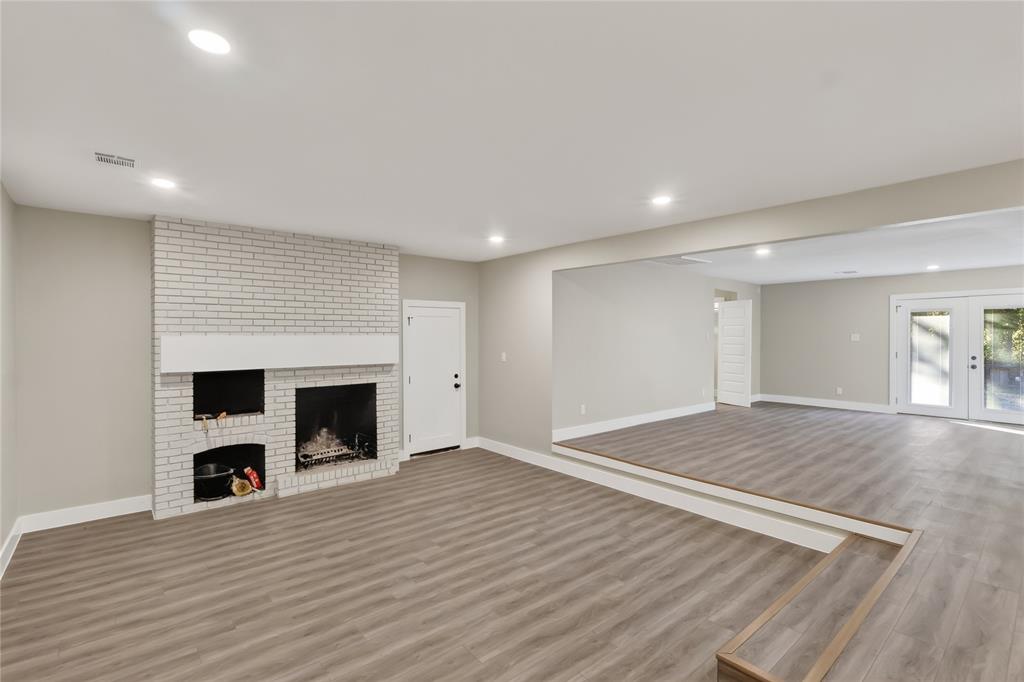209 W 9th Street