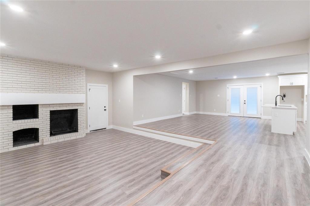 209 W 9th Street
