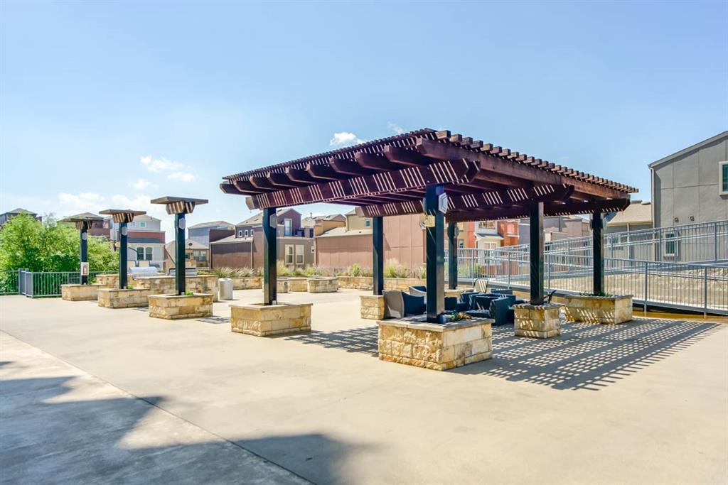 Beat At The South Side Station - Residential Lease