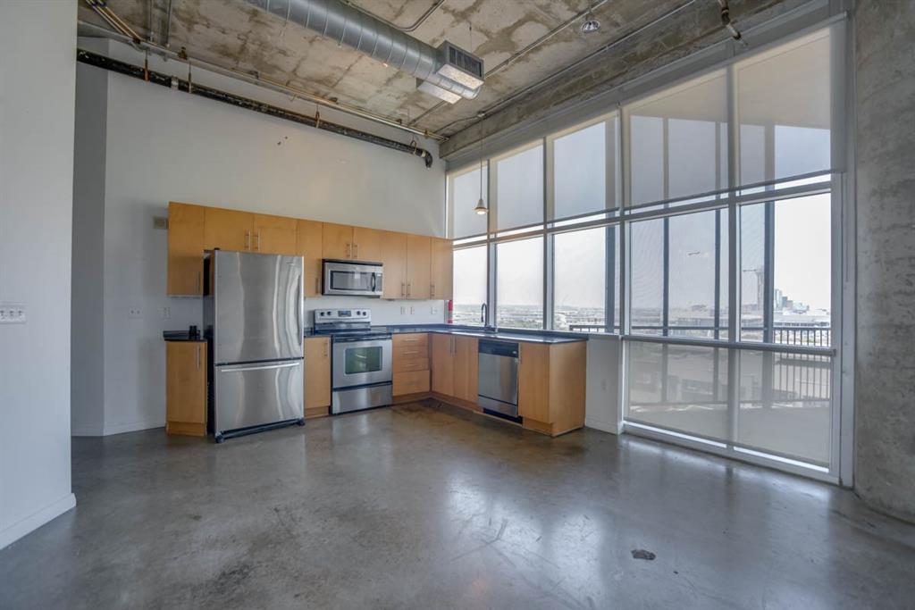 Beat At The South Side Station - Residential Lease