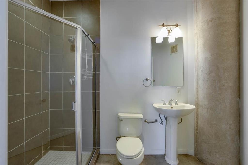 Beat At The South Side Station - Residential Lease