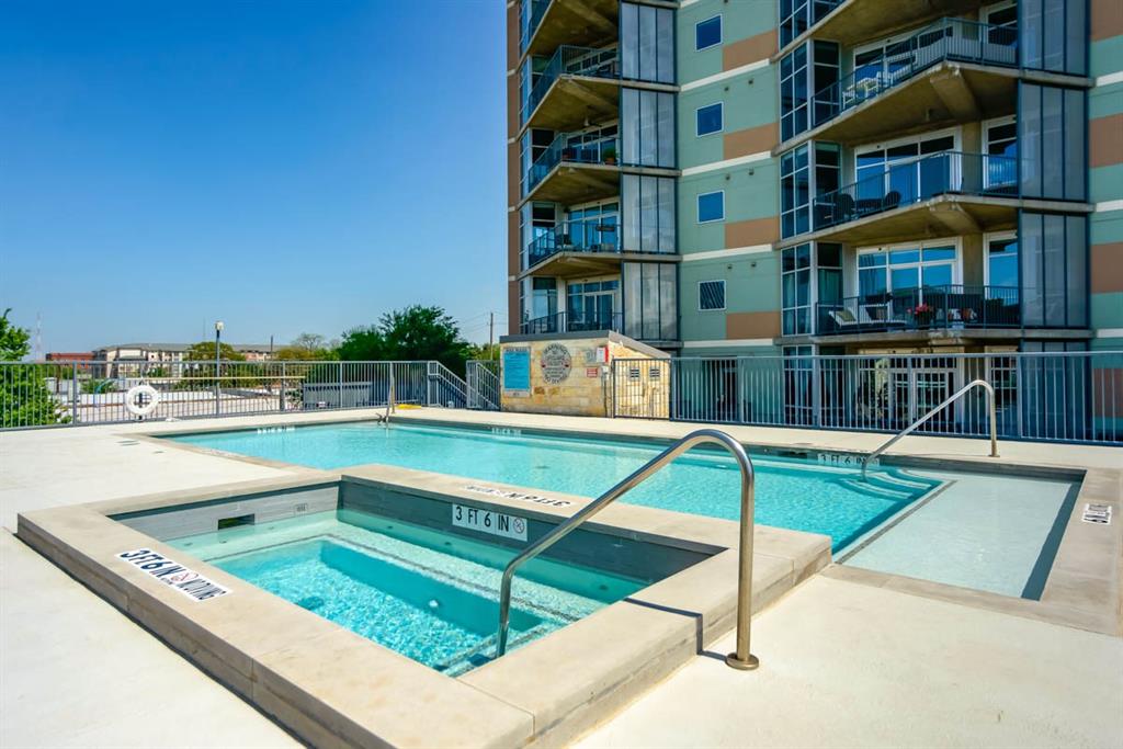 Beat At The South Side Station - Residential Lease