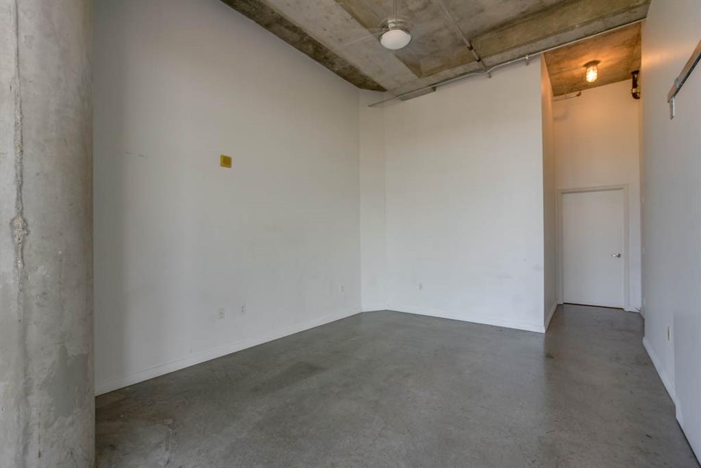 Beat At The South Side Station - Residential Lease