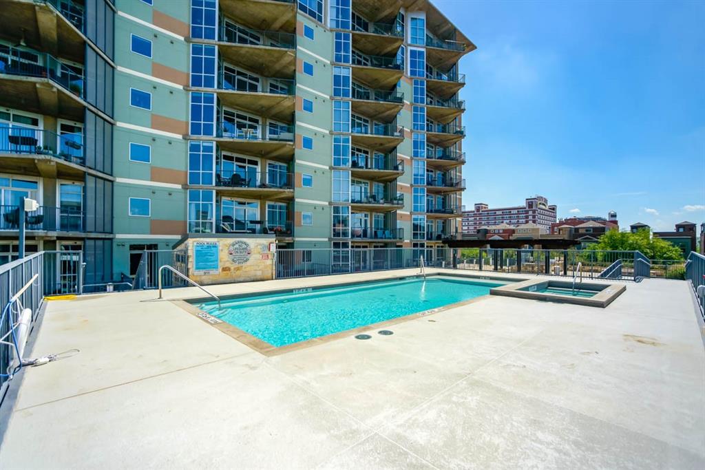 Beat At The South Side Station - Residential Lease