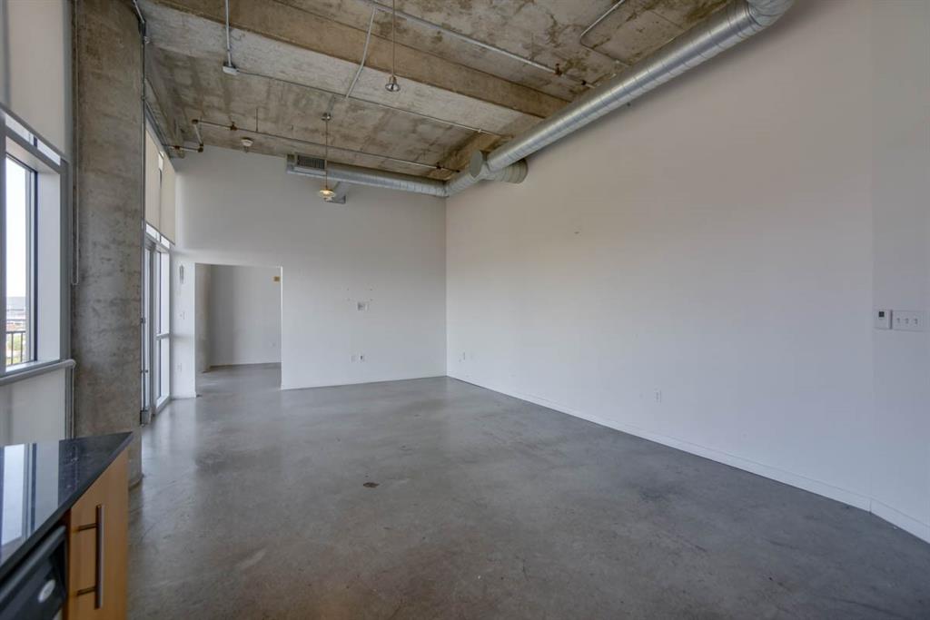 Beat At The South Side Station - Residential Lease