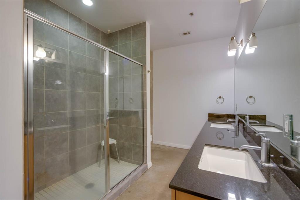 Beat At The South Side Station - Residential Lease