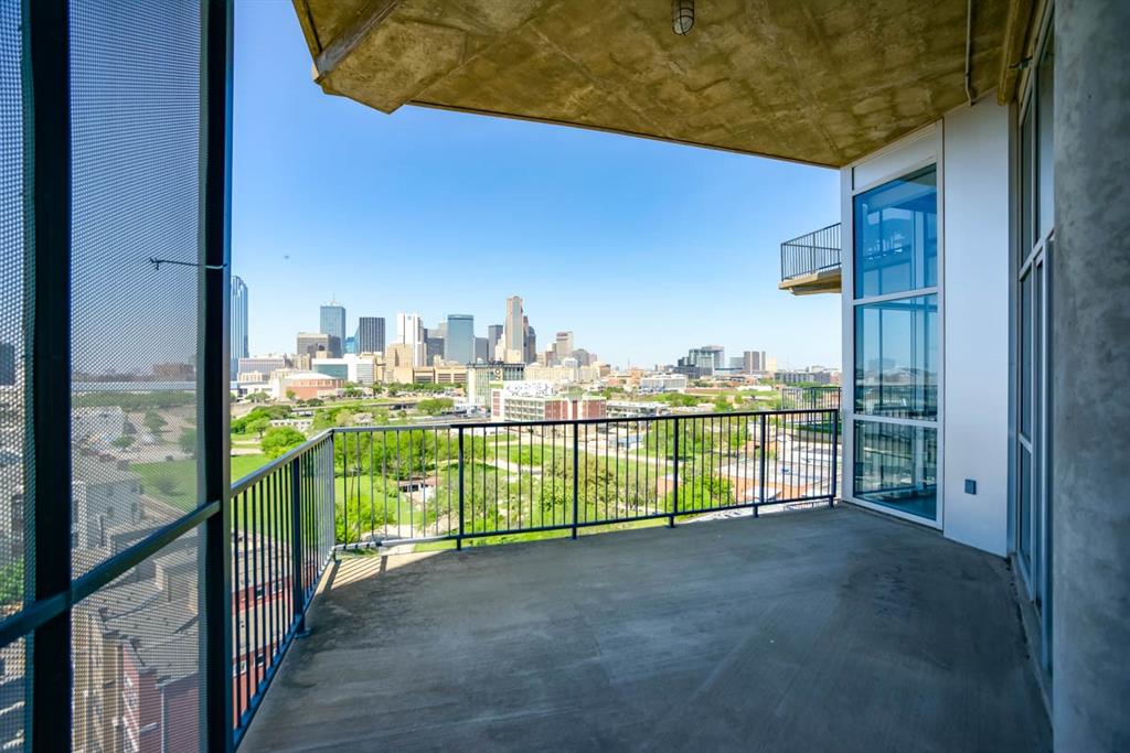 Beat At The South Side Station - Residential Lease