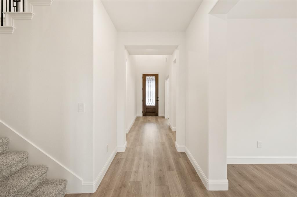 2828 Spring Valley Way