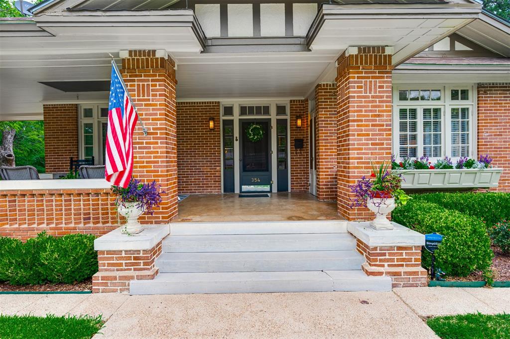 354 W Washington Street