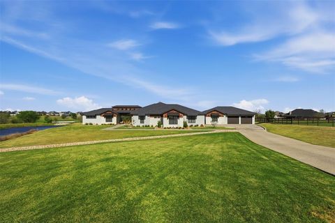 Photo of 9104 Sirius Lane, Godley, TX 76044 (MLS # 21233904)