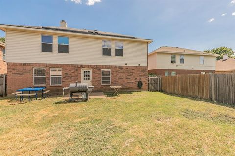 A home in Crowley