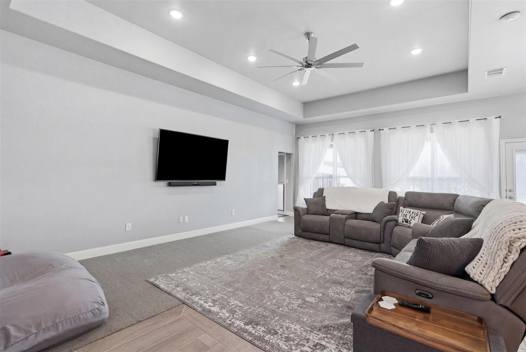 The Preserve On Ash - Residential