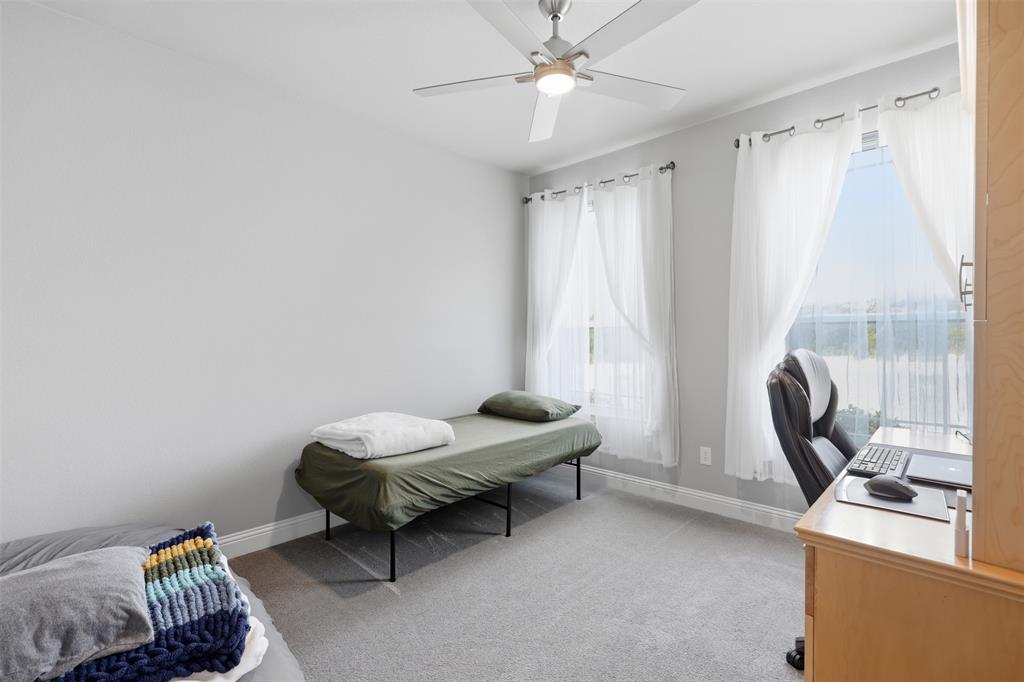 The Preserve On Ash - Residential