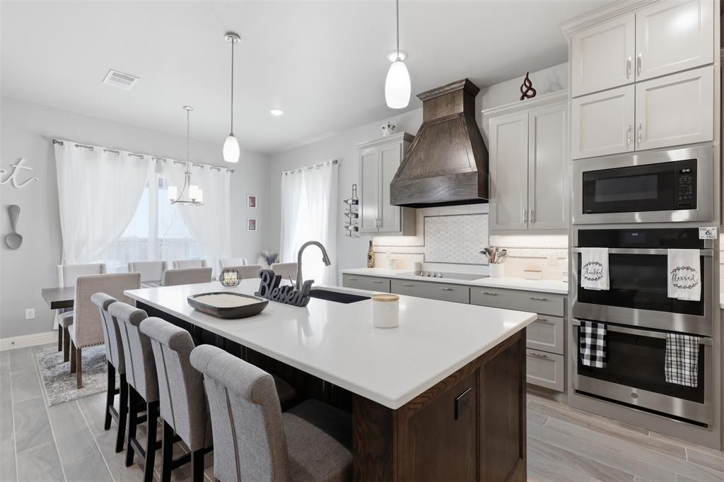 The Preserve On Ash - Residential