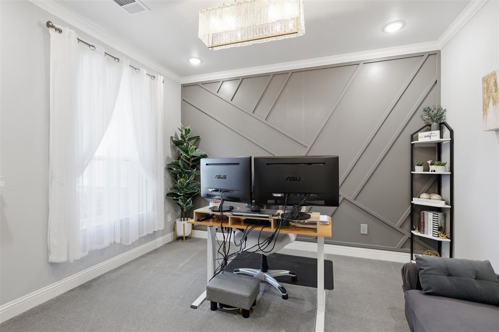 The Preserve On Ash - Residential