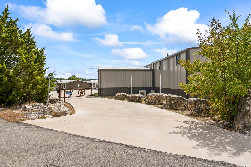 162 Scenic Point
