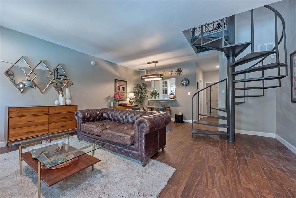 5701 Gaston Avenue 8