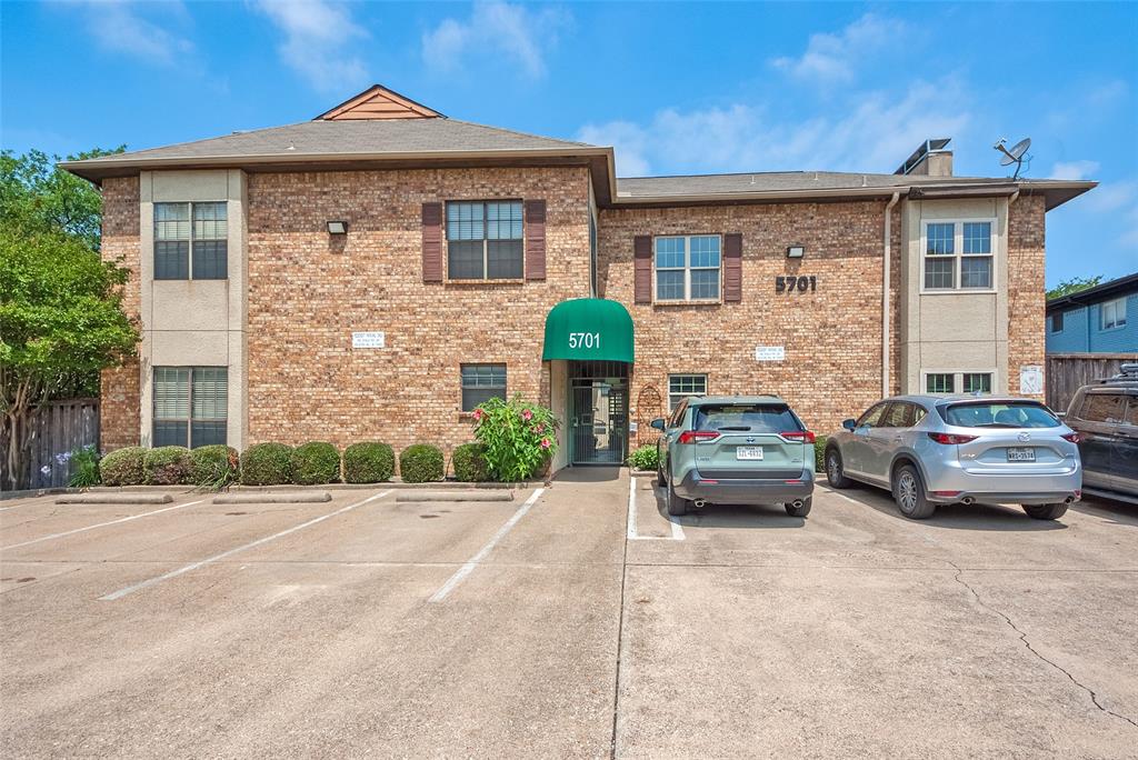 5701 Gaston Avenue 8