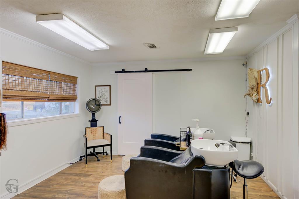 Commercial - Commercial Sale