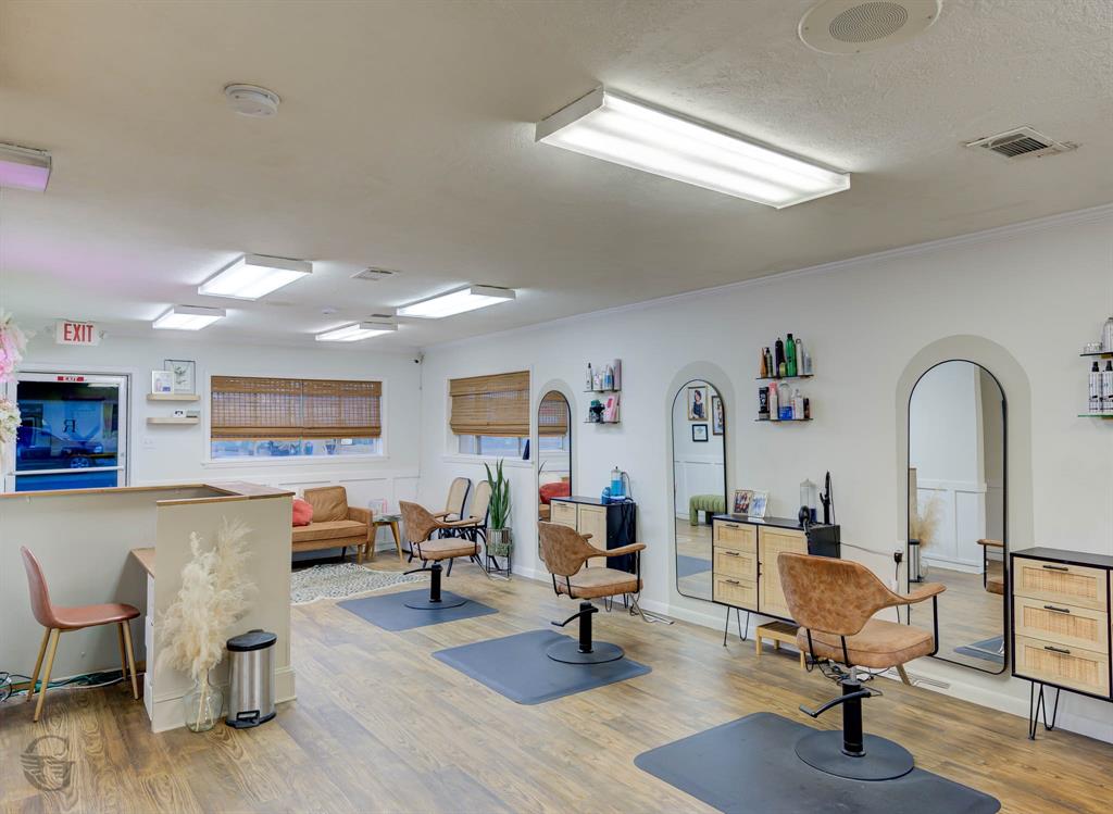 Commercial - Commercial Sale