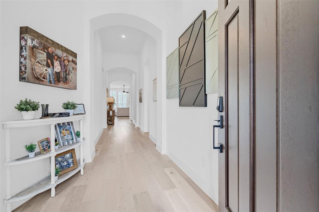 5125 Twin Oaks Court