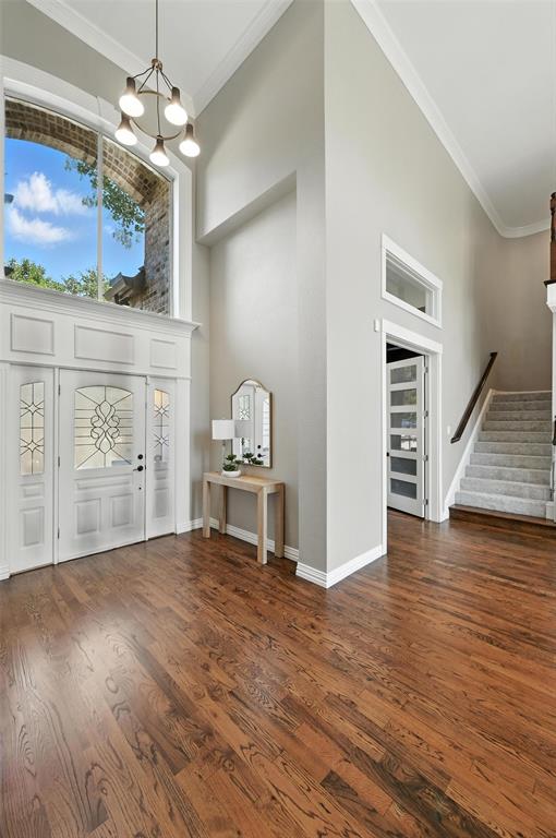 350 Silverwood Circle