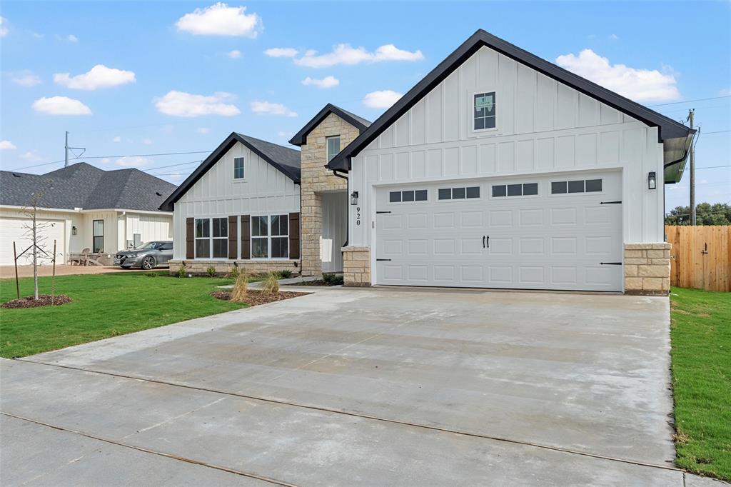 Moonlight Park Ph 2 - Residential