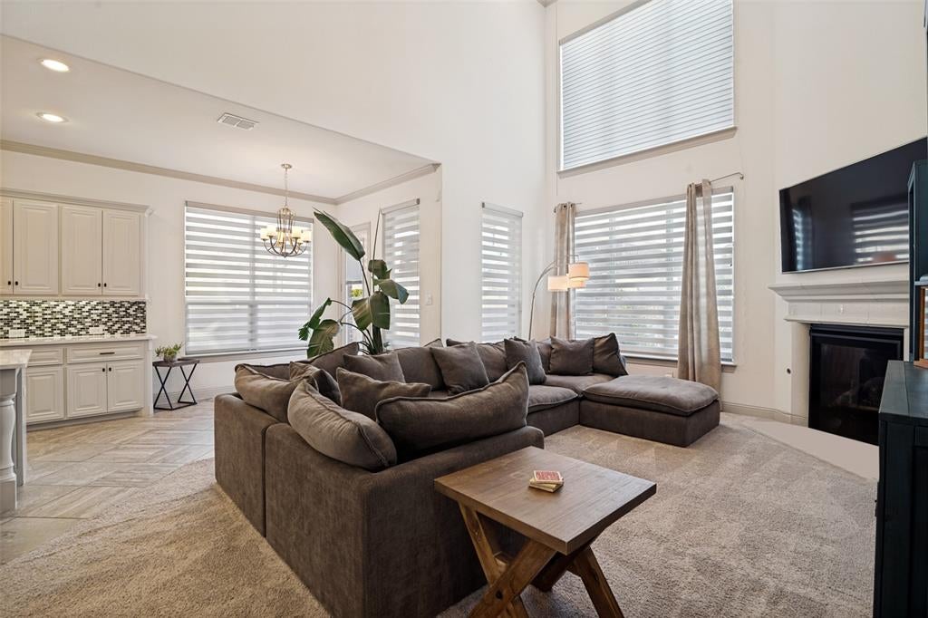 1001 Foxhall Drive