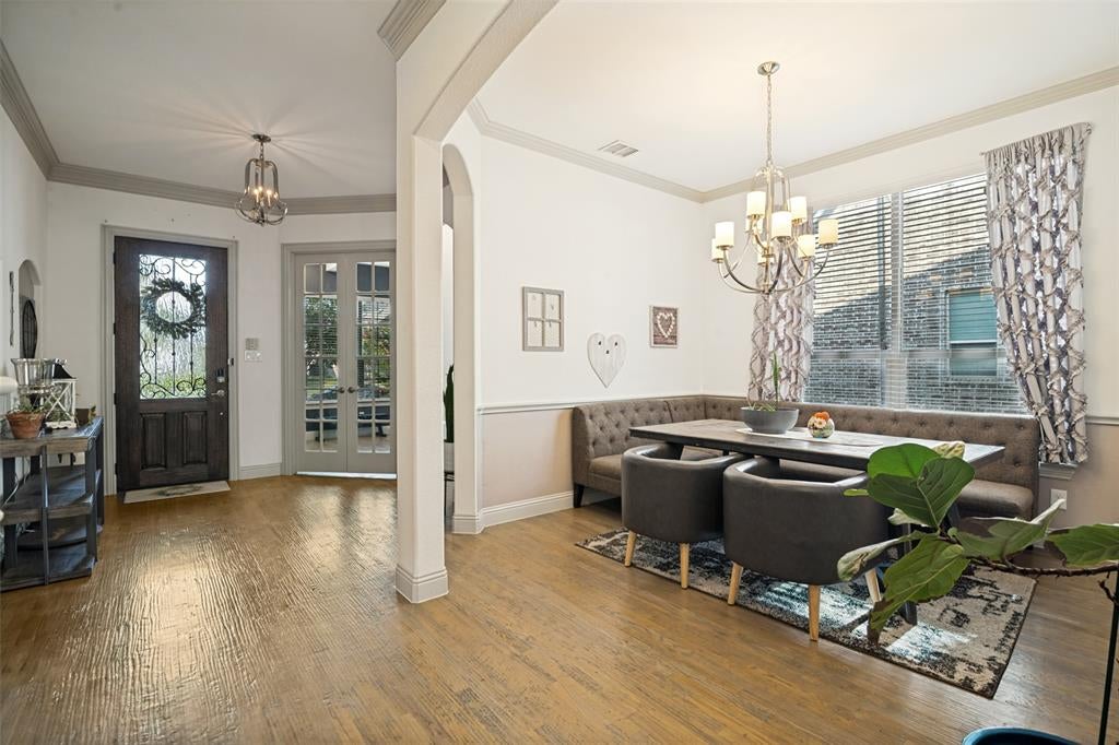 1001 Foxhall Drive