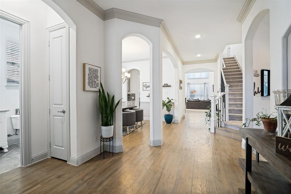 1001 Foxhall Drive