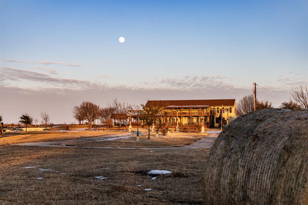 Rolling Hills - Farm