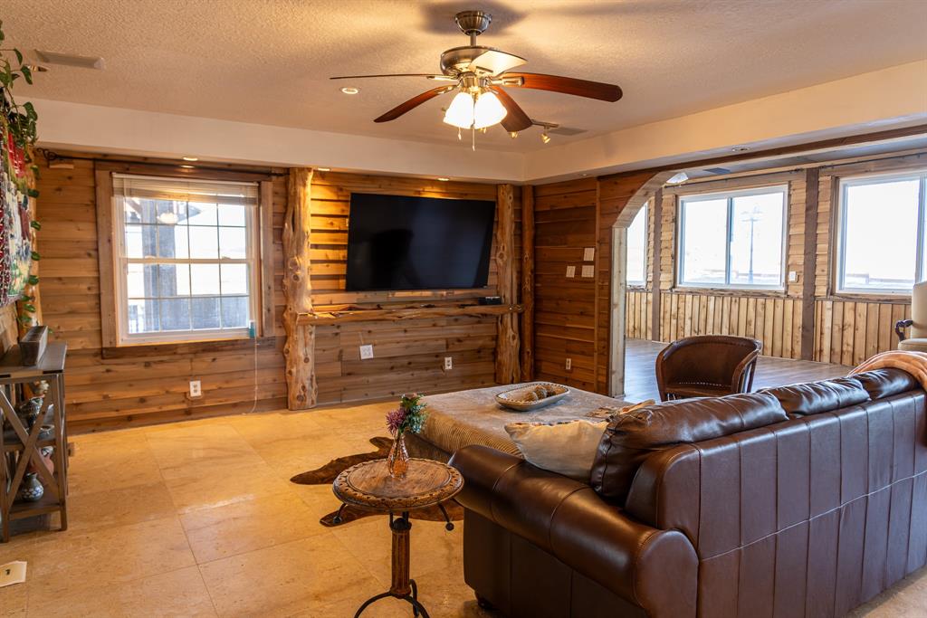 Rolling Hills - Farm