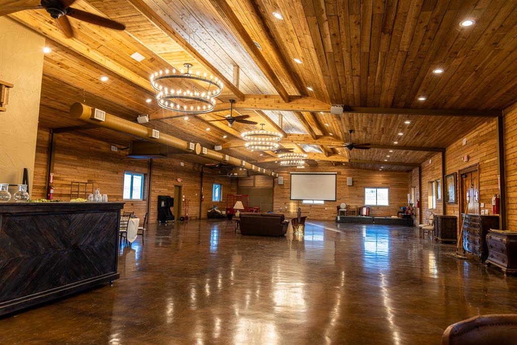 Rolling Hills - Farm