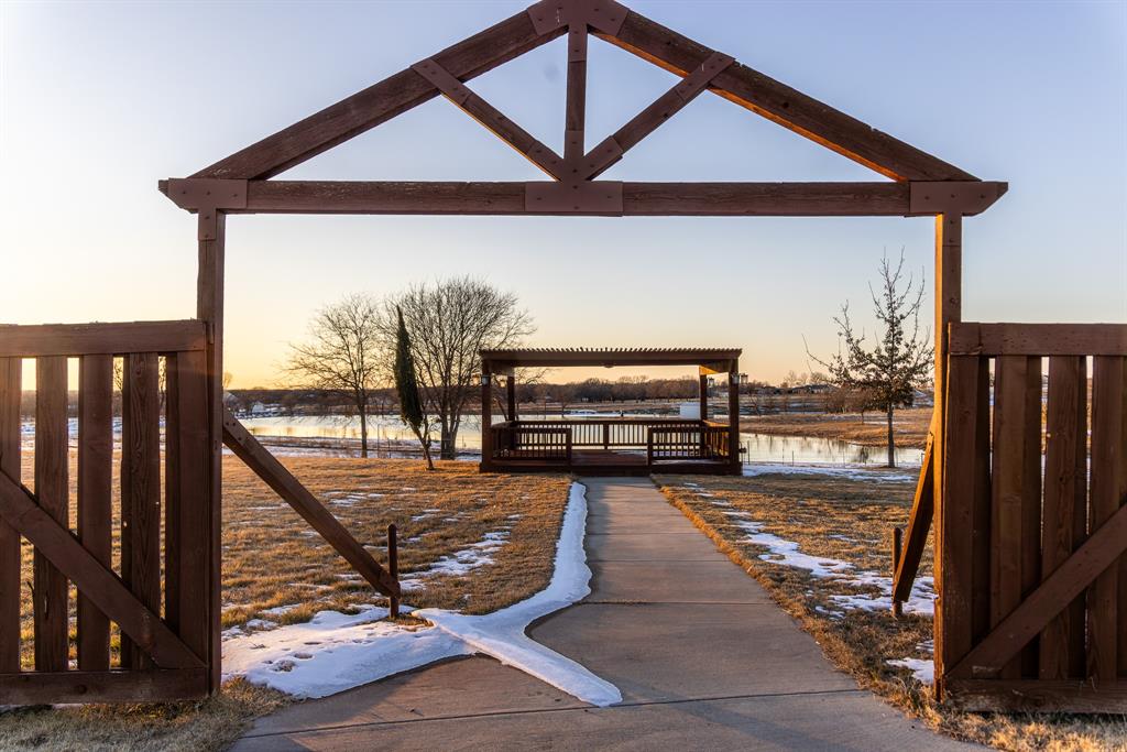 Rolling Hills - Farm