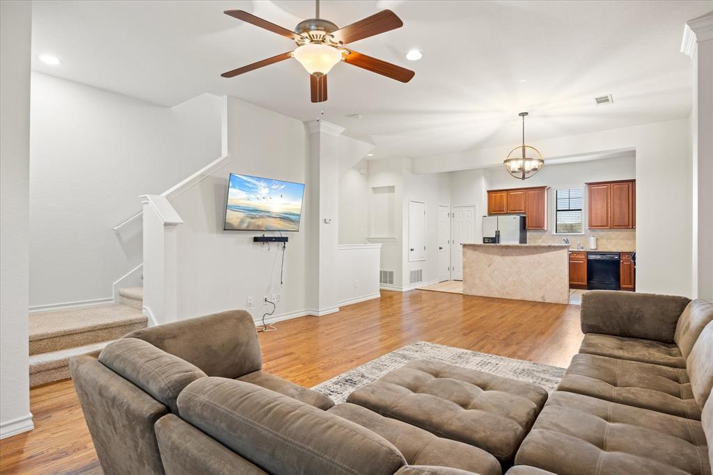 Ridglea Place - Residential