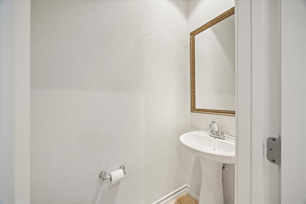 Ridglea Place - Residential