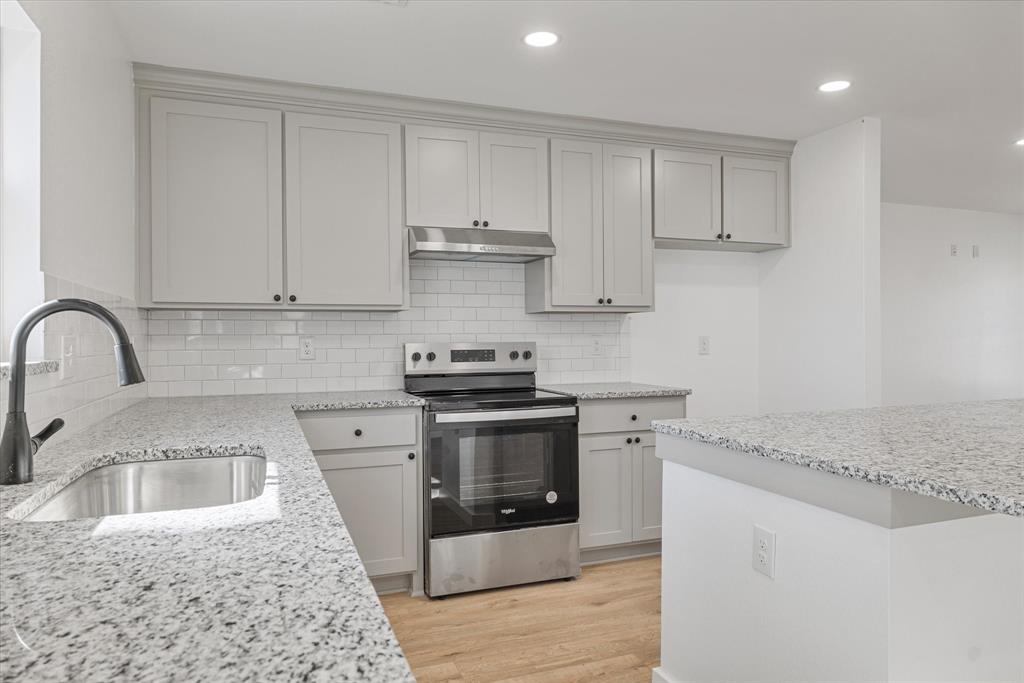 QUILLEN CHARLES A-G0989 - Residential