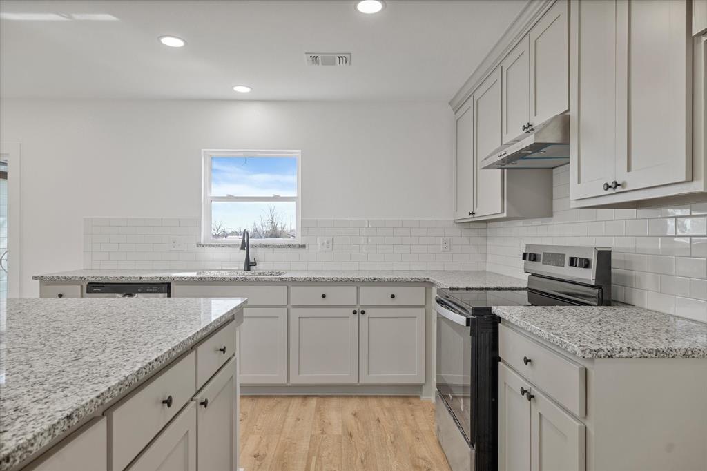 QUILLEN CHARLES A-G0989 - Residential